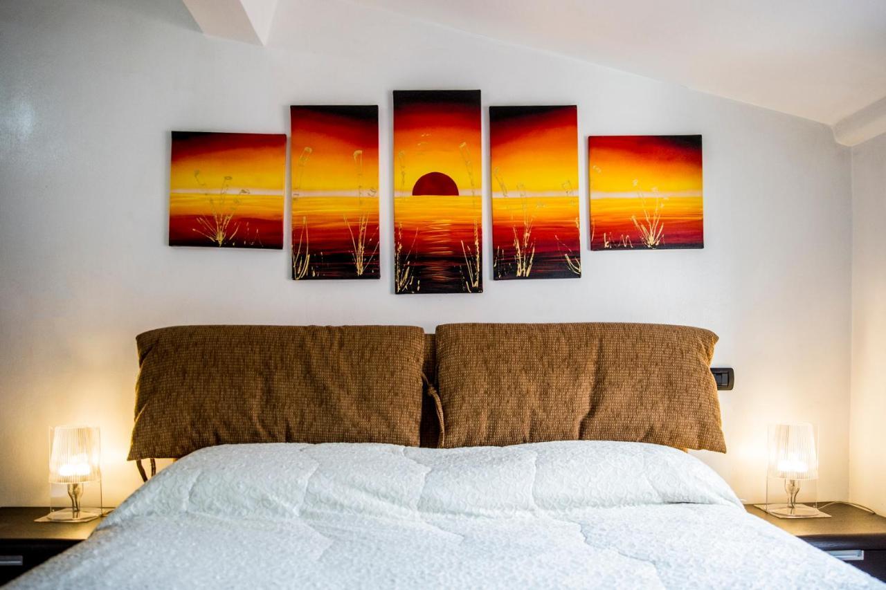 Stupenda Mansarda Centralissima, Finiture Di Lusso Carrara Dış mekan fotoğraf