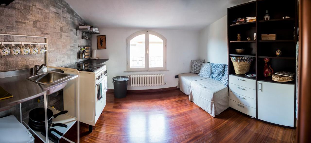 Stupenda Mansarda Centralissima, Finiture Di Lusso Carrara Dış mekan fotoğraf